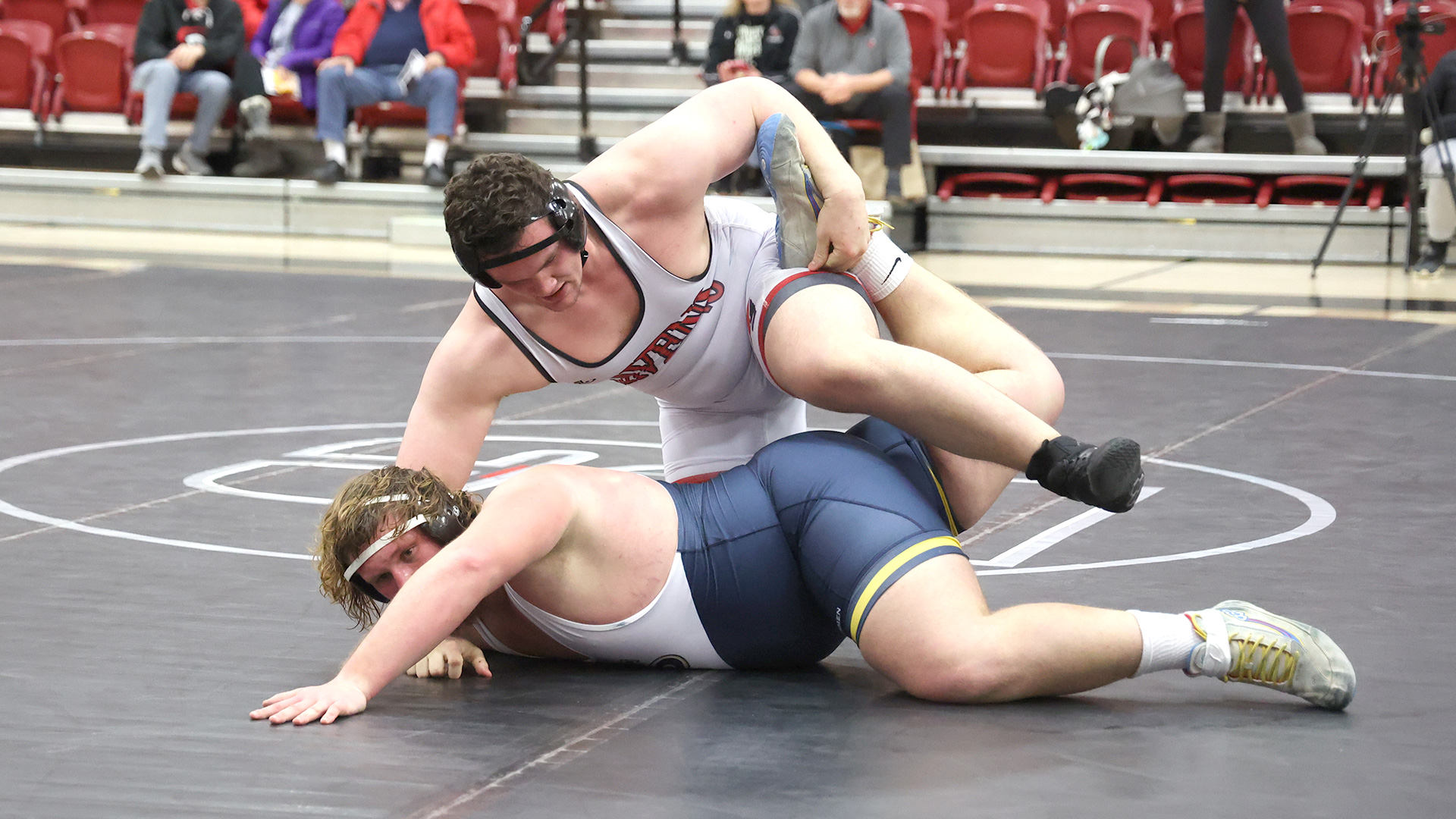 (RV) Wrestling returns home with Heart dual win over (RV) William Penn